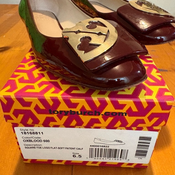 Tory Burch Maroon square toe Flats with Gold Detailing 6.5 - Picture 3 of 8